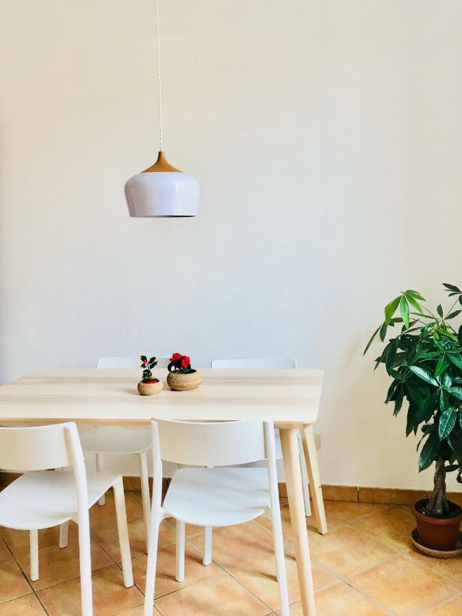 Panoramic Castle Apt Trastevere Рим Екстериор снимка