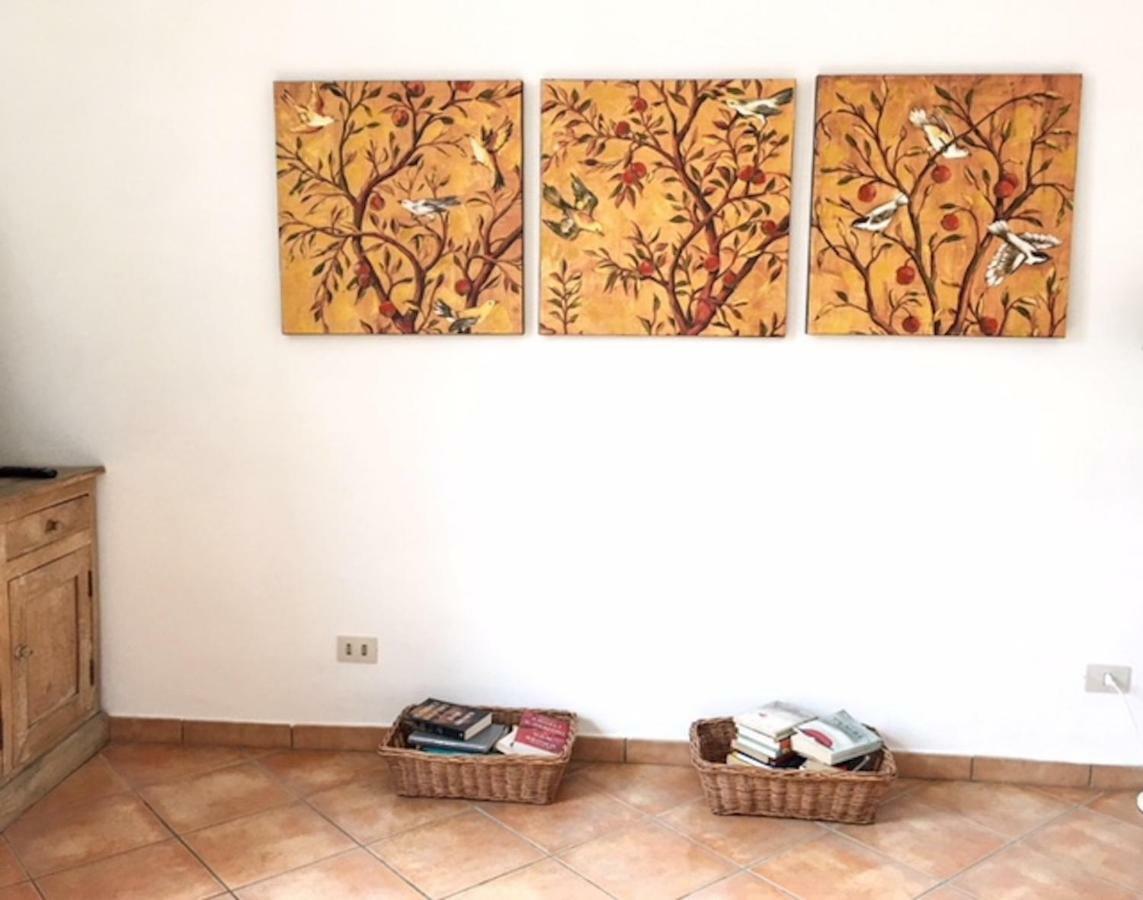 Panoramic Castle Apt Trastevere Рим Екстериор снимка