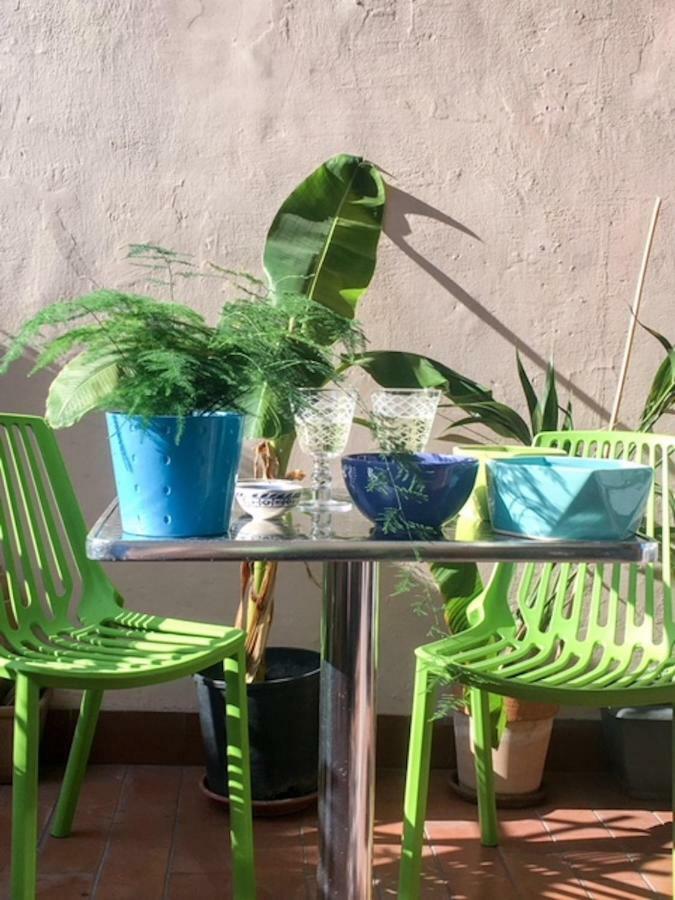 Panoramic Castle Apt Trastevere Рим Екстериор снимка