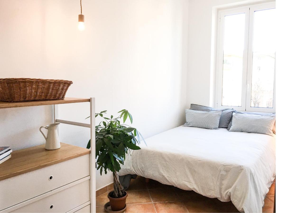 Panoramic Castle Apt Trastevere Рим Стая снимка