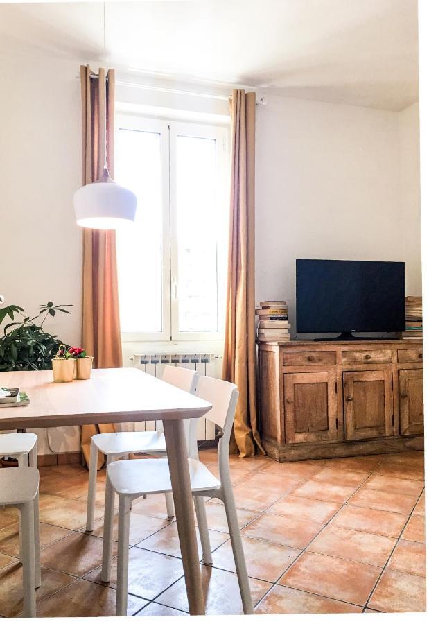 Panoramic Castle Apt Trastevere Рим Стая снимка